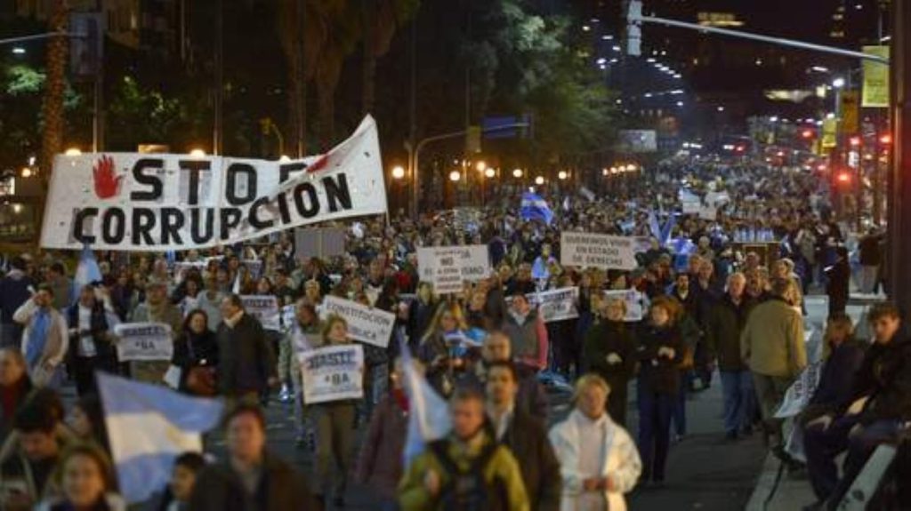 ARGENTINA-PROTEST-CACEROLAZO